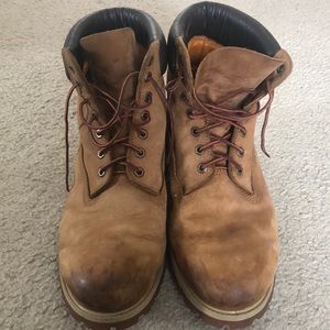 TIMBERLAND BOOTS// size 13